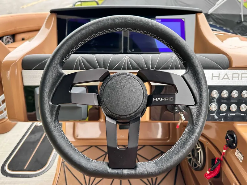 Slide: The Image of Steering wheel of Harris Grand Mariner 230 SLDH 2025. - 20