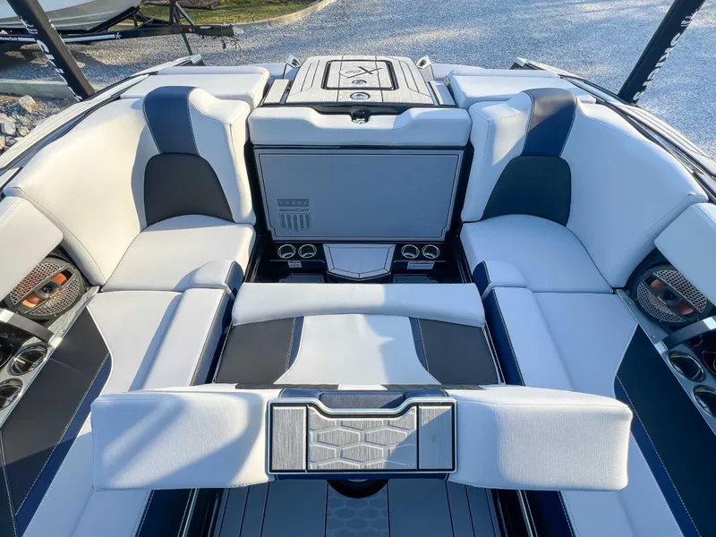 Slide: The Image of Interior of 2024 MasterCraft X22 boat with luxurious seating. - 23