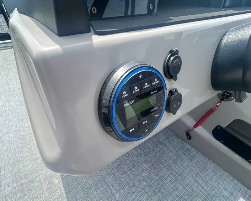 Slide: The Image of 2025 Premier 200 Sunscape RF boat console with Clarion audio system. - 15