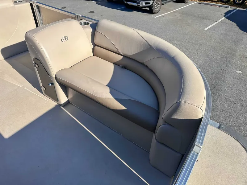 Slide: The Image of Beige seating on Avalon 2223 LS pontoon boat, year 2015. - 17