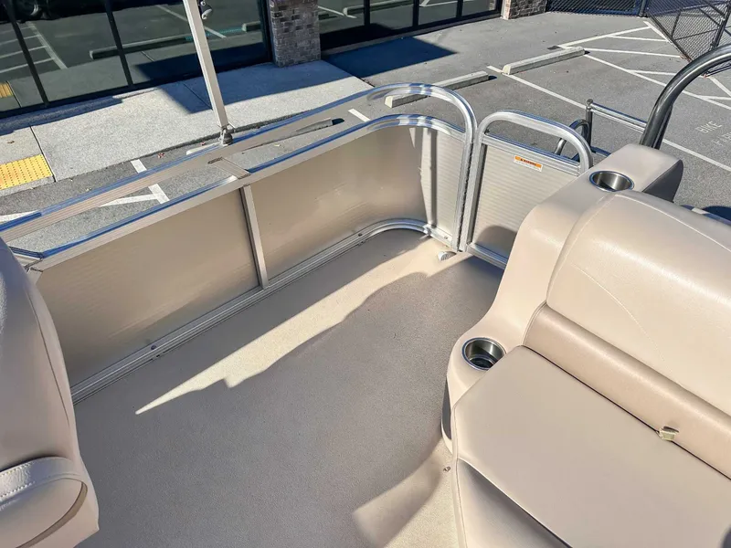 Slide: The Image of Interior of a 2015 Avalon 2223 LS pontoon boat. - 21