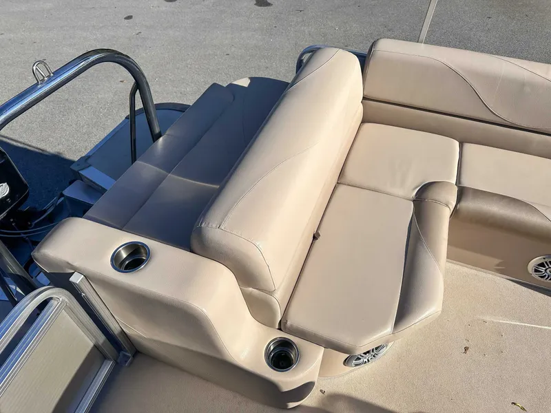 Slide: The Image of Beige leather seats on Avalon 2223 LS boat, year 2015. - 22