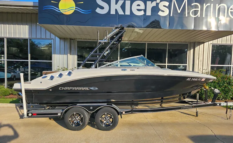 The Image of 2017 Chaparral 216 SSi boat on trailer at Skier's Marine. - 1