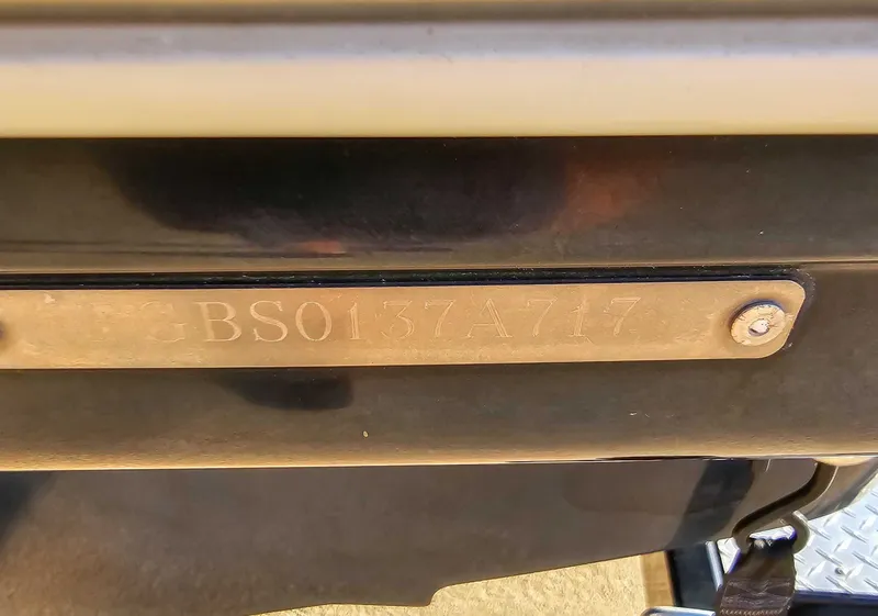 Slide: The Image of 2017 Chaparral 216 SSi boat identification plate. - 17