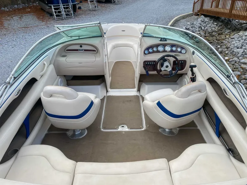 Slide: The Image of Interior of a 2000 Chaparral 216 SSi boat. - 10