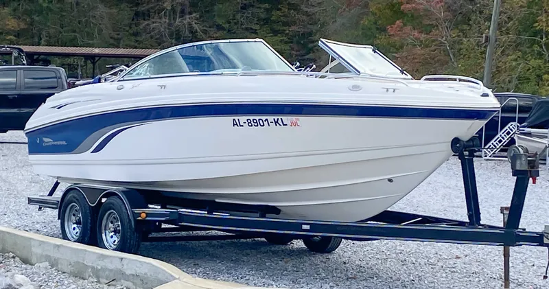 Slide: The Image of 2000 Chaparral 216 SSi boat on trailer. - 3