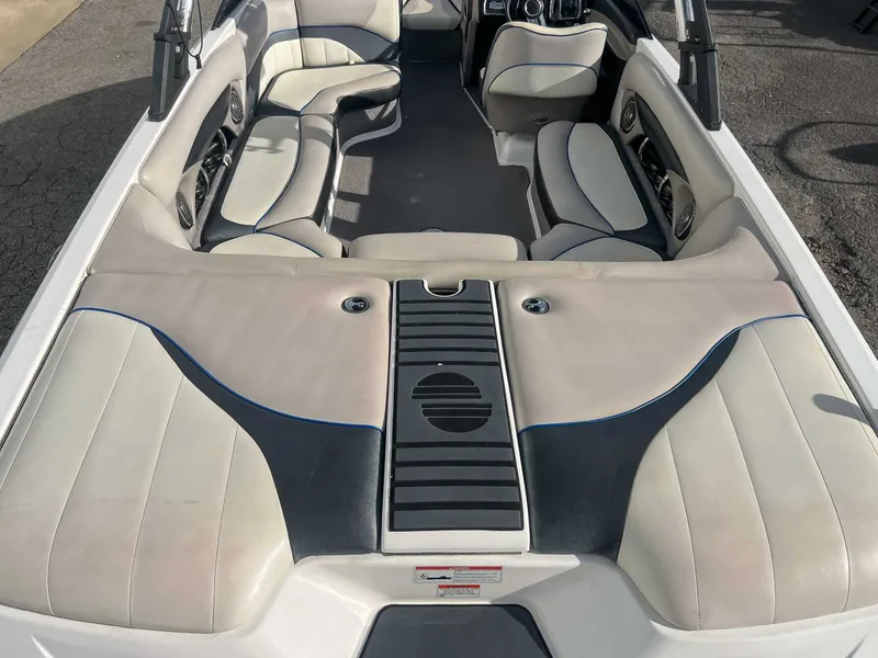 Slide: The Image of Interior of a 2011 Malibu Wakesetter 23 LSV boat. - 11