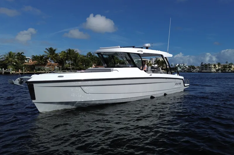 Slide: The Image of Cruisers Yachts 38 VTR 2026 - 11