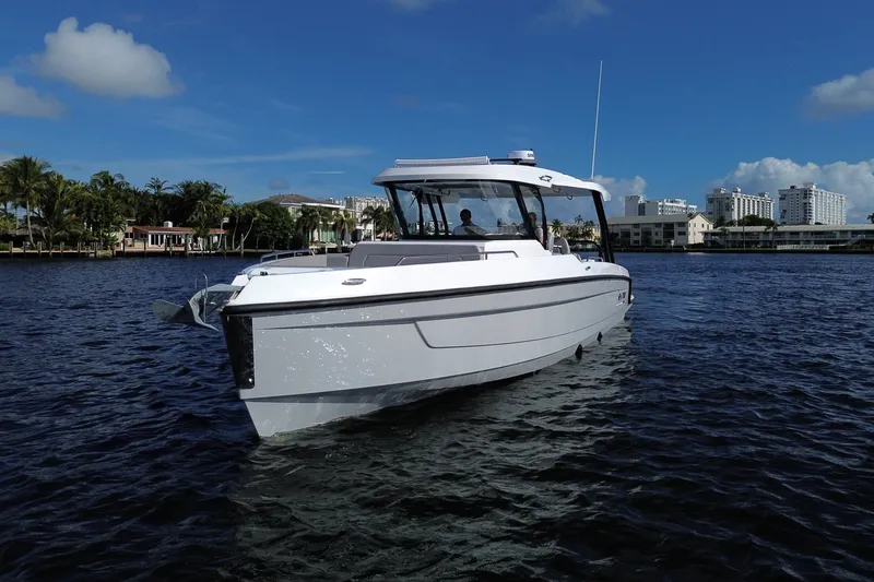 Slide: The Image of Cruisers Yachts 38 VTR 2026 - 12