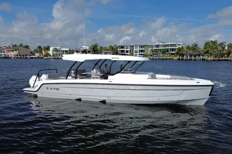 Slide: The Image of Cruisers Yachts 38 VTR 2026 - 2