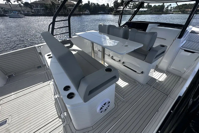 Slide: The Image of Cruisers Yachts 38 VTR 2026 - 29