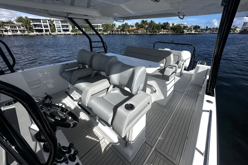 Slide: The Image of Cruisers Yachts 38 VTR 2026 - 31