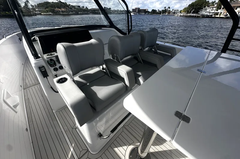 Slide: The Image of Cruisers Yachts 38 VTR 2026 - 33