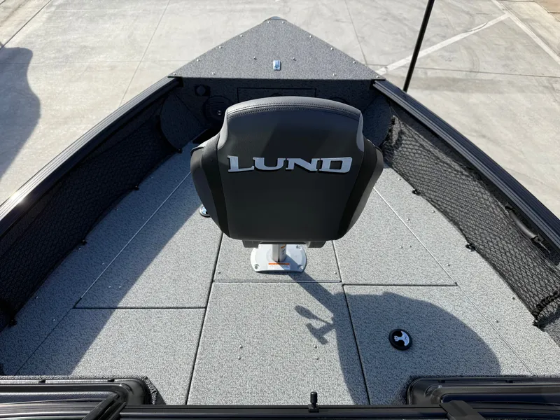 Slide: The Image of Lund Impact XS 1875 Sport w/ 150HP 2026 - 14