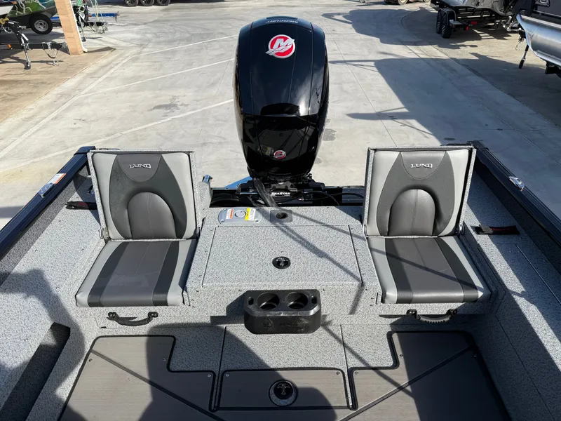 Slide: The Image of Lund Impact XS 1875 Sport w/ 150HP 2026 - 7