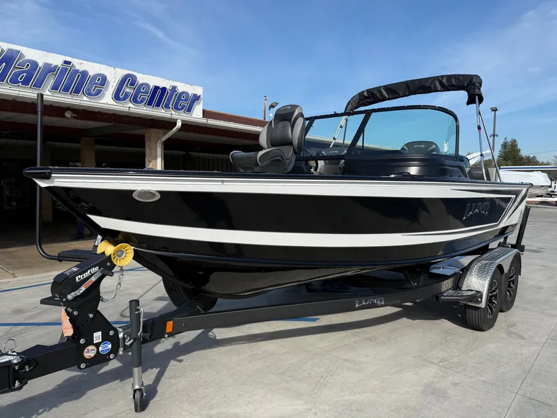 Slide: The Image of Lund Impact XS 1875 Sport w/ 150HP 2026 - 9