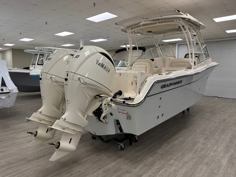 Slide: The Image of Grady-White Freedom 275 2026 - 16