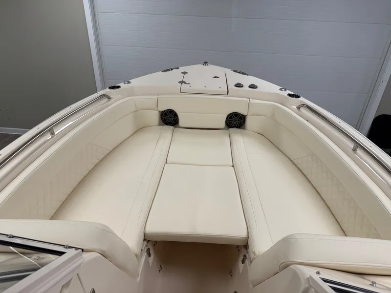 Slide: The Image of Grady-White Freedom 275 2026 - 3