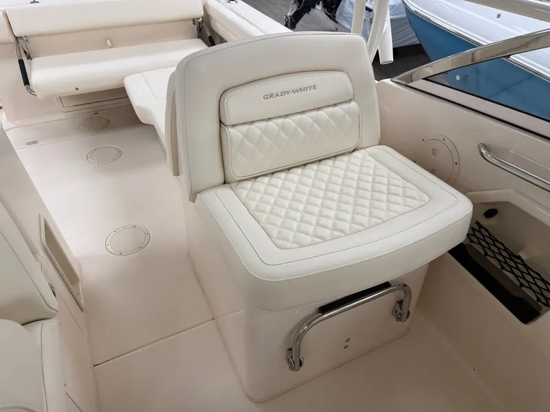 Slide: The Image of Grady-White Freedom 275 2026 - 7