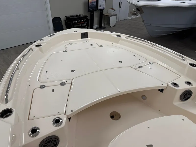 Slide: The Image of Grady-White 231 Coastal Explorer 2026 - 7