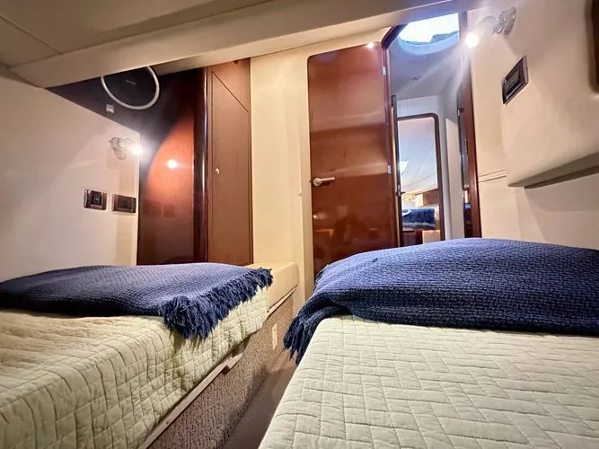 Slide: The Image of 2009 Sea Ray 44 Sedan Bridge - Image 30 - 30