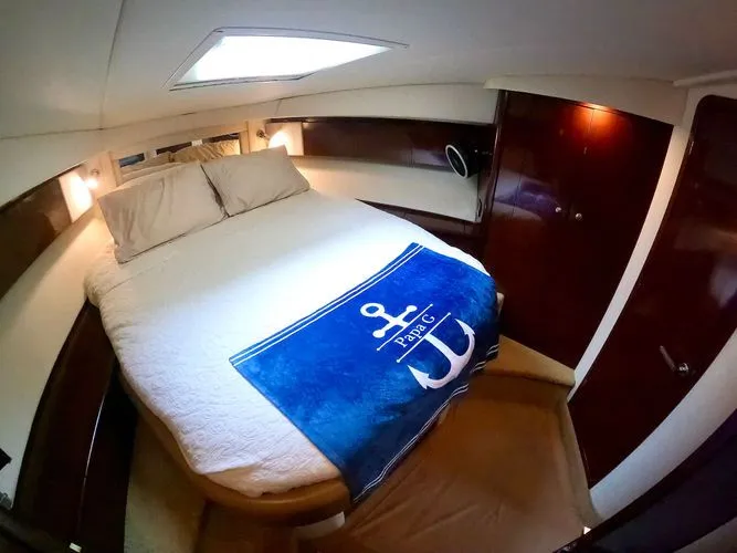 Slide: The Image of 2009 Sea Ray 44 Sedan Bridge - Image 37 - 37