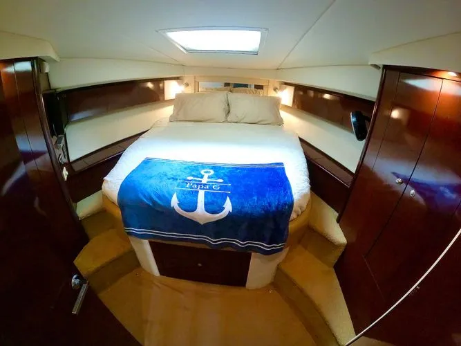 Slide: The Image of 2009 Sea Ray 44 Sedan Bridge - Image 38 - 38