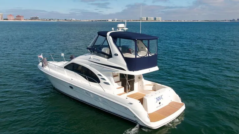 Slide: The Image of 2009 Sea Ray 44 Sedan Bridge - Image 7 - 7