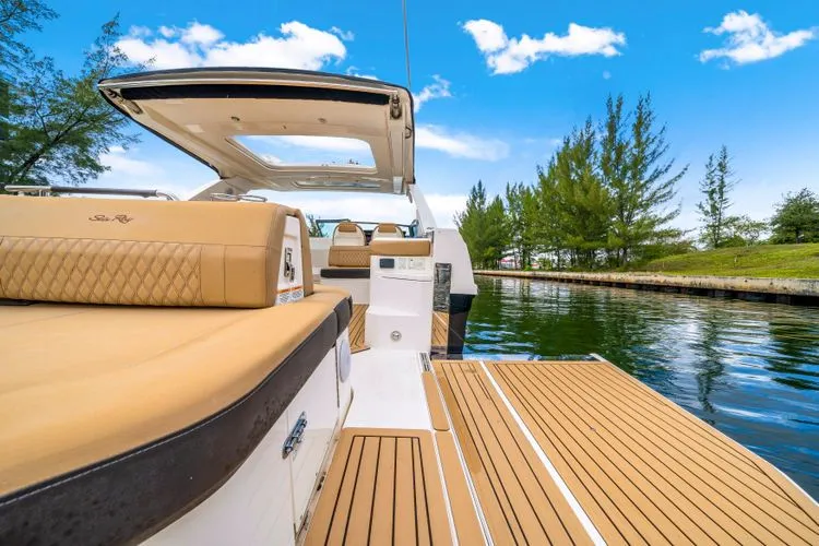 Slide: The Image of 2021 Sea Ray 400 Slx - Image 16 - 16