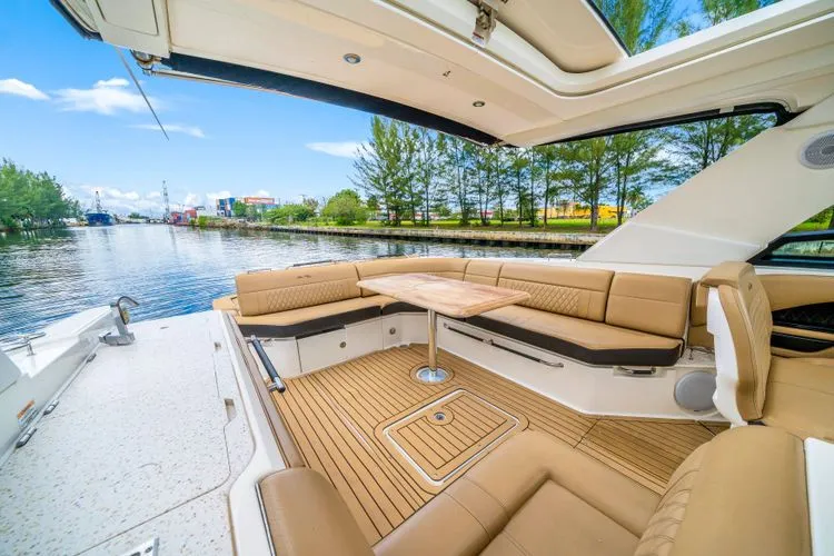 Slide: The Image of 2021 Sea Ray 400 Slx - Image 20 - 20