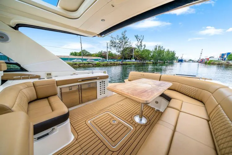 Slide: The Image of 2021 Sea Ray 400 Slx - Image 22 - 22