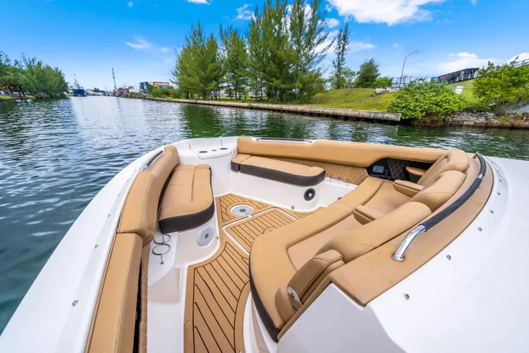 Slide: The Image of 2021 Sea Ray 400 Slx - Image 30 - 30