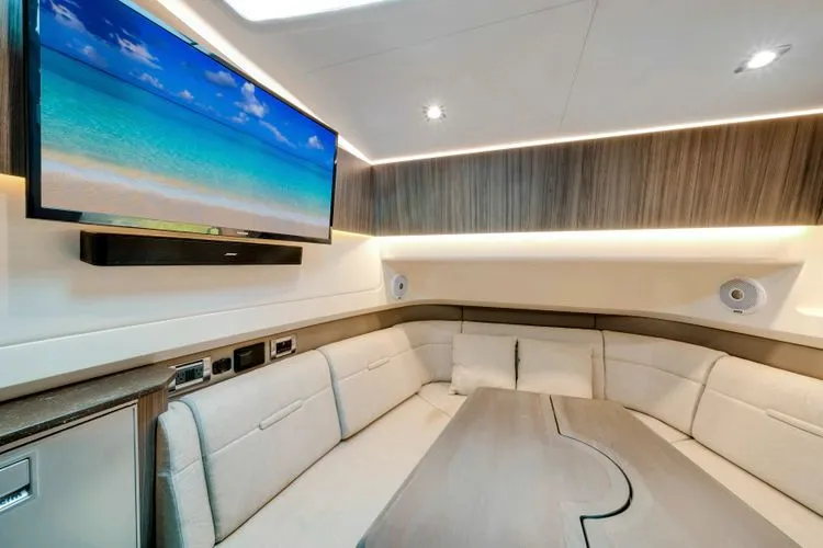 Slide: The Image of 2021 Sea Ray 400 Slx - Image 42 - 42