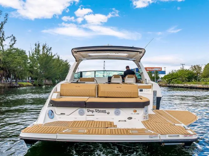 Slide: The Image of 2021 Sea Ray 400 Slx - Image 8 - 8