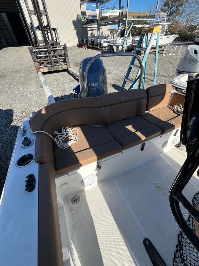 Slide: The Image of Sea Hunt Ultra 219 2022 - 20