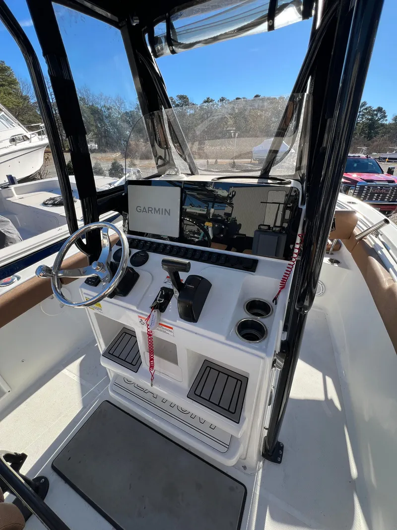 Slide: The Image of Sea Hunt Ultra 219 2022 - 22