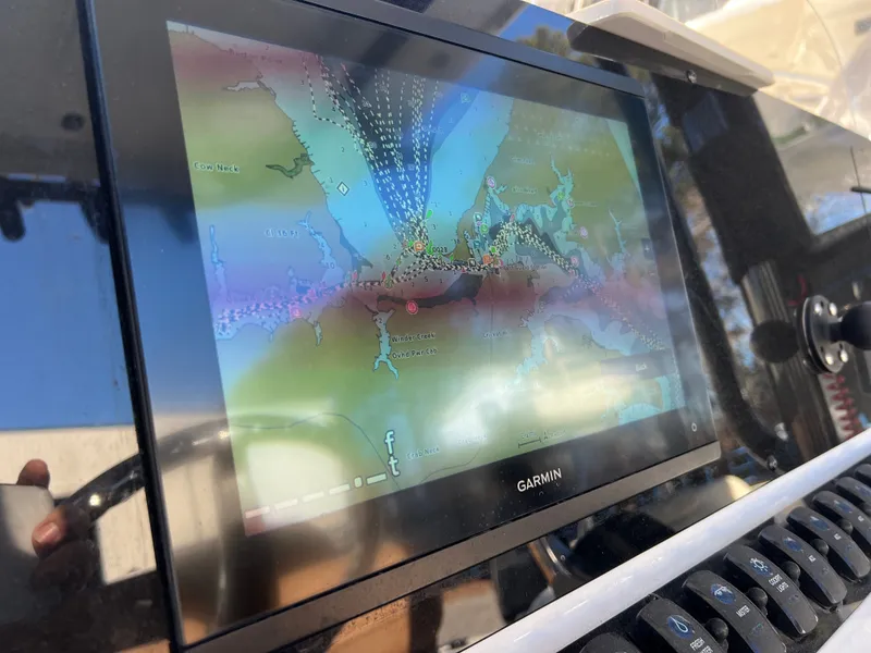 Slide: The Image of Sea Hunt Ultra 219 2022 - 23