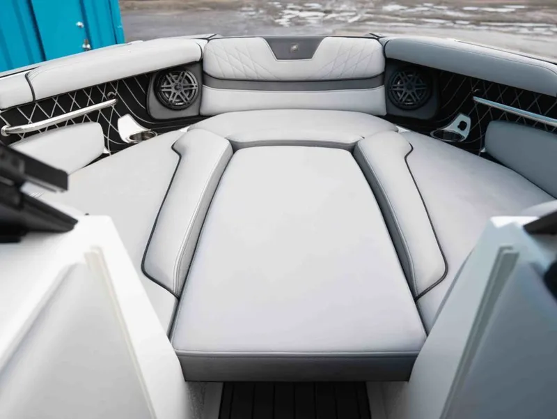 Slide: The Image of Nautique Super Air Nautique GS24 2021 - 10