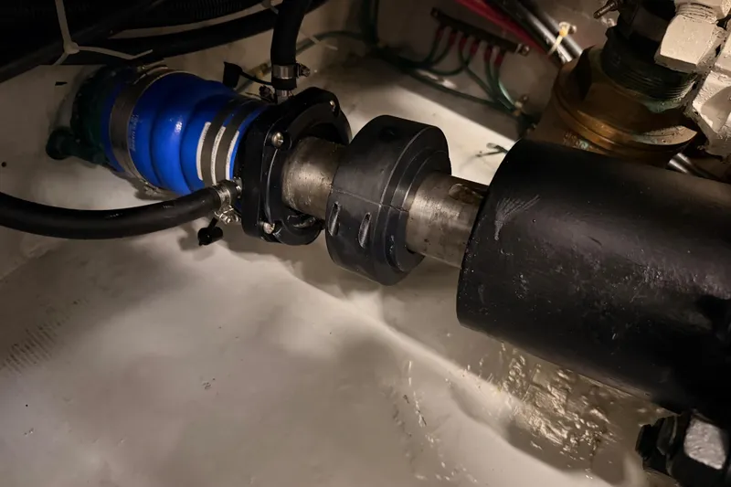 Slide: The Image of Engine component of a 1999 Carver 530 Voyager Pilothouse boat. - 125