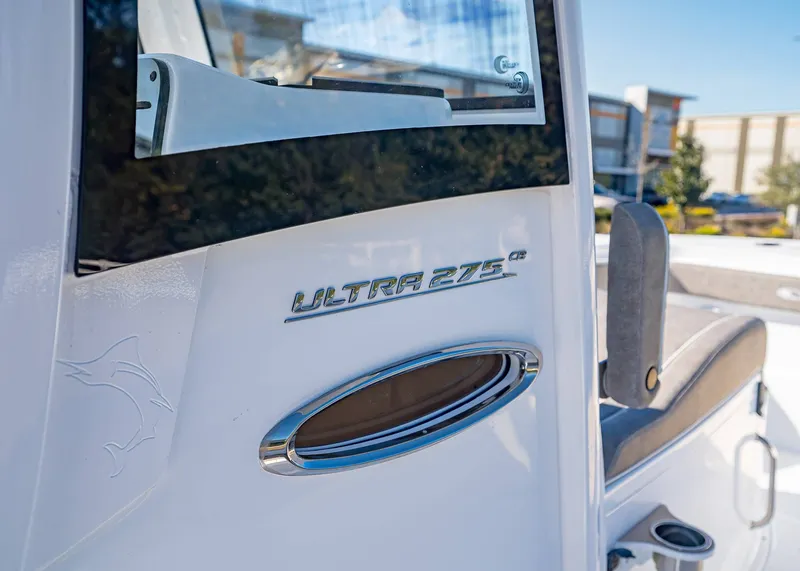 Slide: The Image of Sea Hunt Ultra 275 CB 2026 - 21