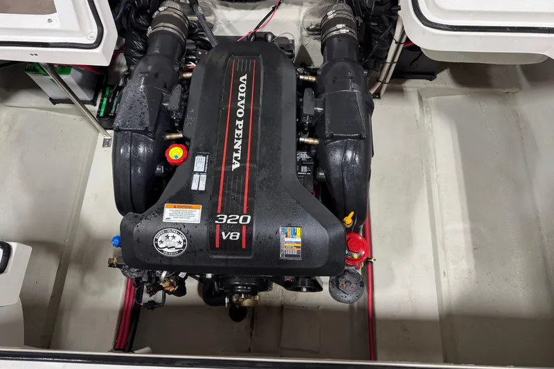 Slide: The Image of Volvo Penta 320 V8 engine in 2014 Cobalt R5 WSS boat. - 15