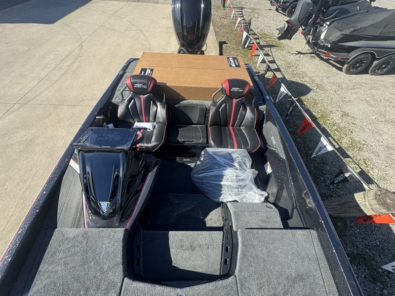 Slide: The Image of Skeeter ZXE20 2026 - 8