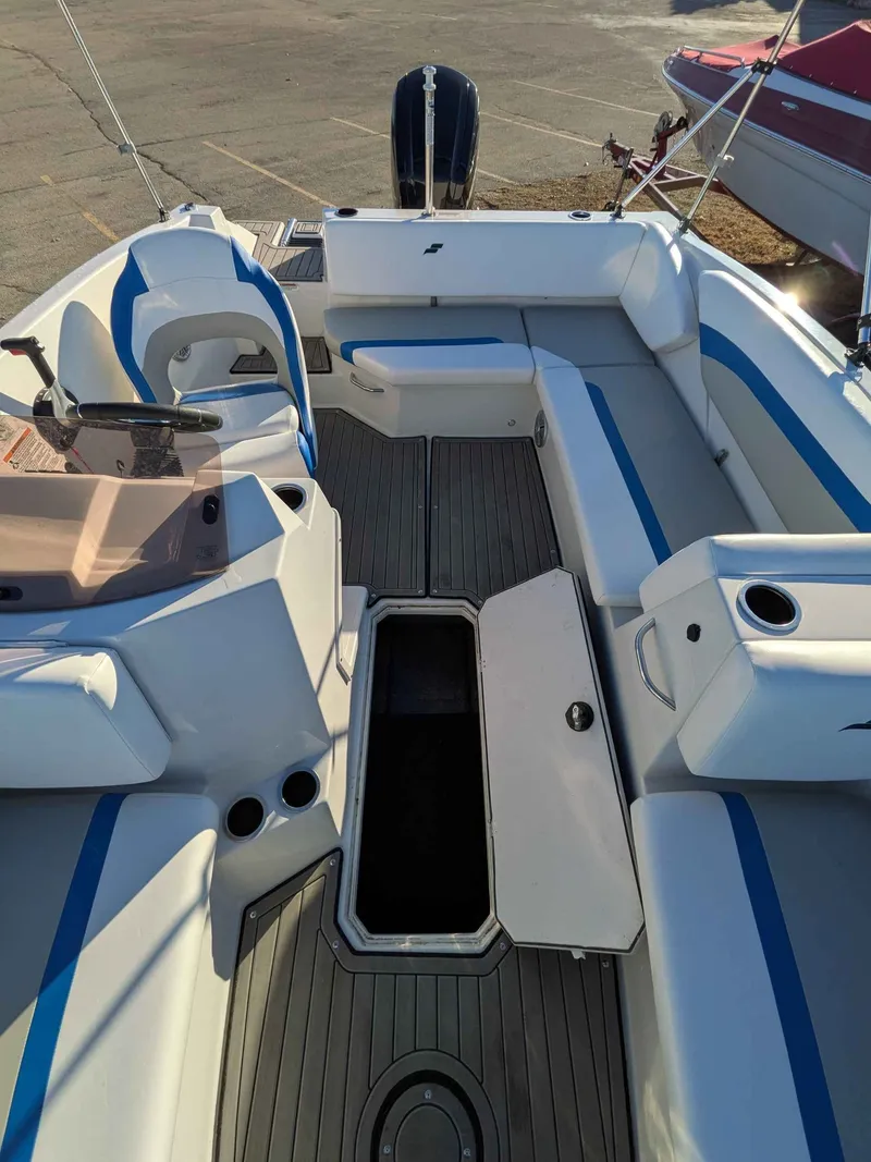 Slide: The Image of Starcraft 171 SVX OB 2023 - 10