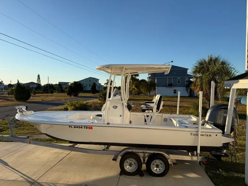 The Image of Tidewater 2110 Bay Max 2023 - 0