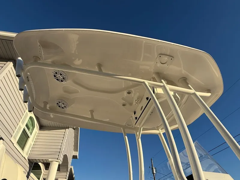 Slide: The Image of Tidewater 2110 Bay Max 2023 - 11