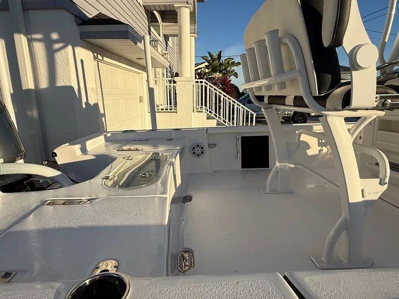 Slide: The Image of Tidewater 2110 Bay Max 2023 - 7