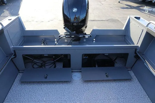 Slide: The Image of Alumaweld Stryker 220 2026 - 38