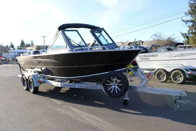 Slide: The Image of Alumaweld Stryker 220 2026 - 5