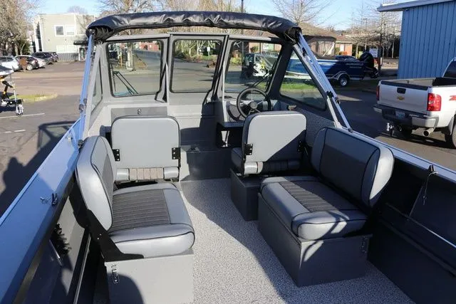 Slide: The Image of Alumaweld Stryker 220 2026 - 8