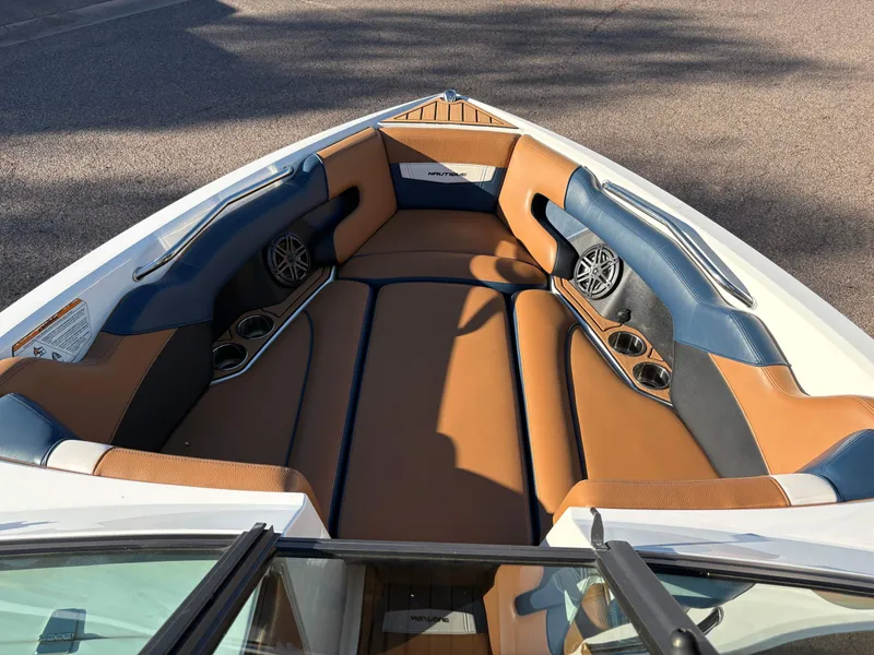 Slide: The Image of Nautique Super Air Nautique 230 2021 - 11